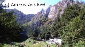 [P04] zona amenajata pentru gratare la Pietrele lui Solomon » foto by chesoiu.george
 - 
<span class="allrVoted glyphicon glyphicon-heart hidden" id="av945061"></span>
<a class="m-l-10 hidden" id="sv945061" onclick="voting_Foto_DelVot(,945061,17992)" role="button">șterge vot <span class="glyphicon glyphicon-remove"></span></a>
<a id="v9945061" class=" c-red"  onclick="voting_Foto_SetVot(945061)" role="button"><span class="glyphicon glyphicon-heart-empty"></span> <b>LIKE</b> = Votează poza</a> <img class="hidden"  id="f945061W9" src="/imagini/loader.gif" border="0" /><span class="AjErrMes hidden" id="e945061ErM"></span>
