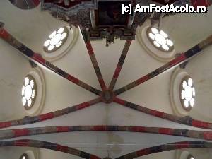 [P34] Mânăstirea cisterciană Cârța - detaliu interior biserică - piatra de boltă cu chipul Fecioarei Maria » foto by Dragoș_MD
 - 
<span class="allrVoted glyphicon glyphicon-heart hidden" id="av498199"></span>
<a class="m-l-10 hidden" id="sv498199" onclick="voting_Foto_DelVot(,498199,18101)" role="button">șterge vot <span class="glyphicon glyphicon-remove"></span></a>
<a id="v9498199" class=" c-red"  onclick="voting_Foto_SetVot(498199)" role="button"><span class="glyphicon glyphicon-heart-empty"></span> <b>LIKE</b> = Votează poza</a> <img class="hidden"  id="f498199W9" src="/imagini/loader.gif" border="0" /><span class="AjErrMes hidden" id="e498199ErM"></span>