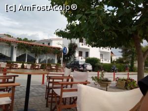 [P31] Xenios Dolphin Beach Hotel - terasa » foto by silvia71
 - 
<span class="allrVoted glyphicon glyphicon-heart hidden" id="av795101"></span>
<a class="m-l-10 hidden" id="sv795101" onclick="voting_Foto_DelVot(,795101,18108)" role="button">șterge vot <span class="glyphicon glyphicon-remove"></span></a>
<a id="v9795101" class=" c-red"  onclick="voting_Foto_SetVot(795101)" role="button"><span class="glyphicon glyphicon-heart-empty"></span> <b>LIKE</b> = Votează poza</a> <img class="hidden"  id="f795101W9" src="/imagini/loader.gif" border="0" /><span class="AjErrMes hidden" id="e795101ErM"></span>