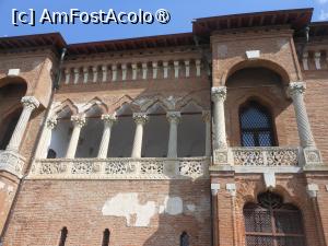 [P10] Palatul Brâncovenesc de la Mogoșoaia - fațada dinspre lac. Detalii arhitecturale. » foto by iulianic
 - 
<span class="allrVoted glyphicon glyphicon-heart hidden" id="av1420699"></span>
<a class="m-l-10 hidden" id="sv1420699" onclick="voting_Foto_DelVot(,1420699,18120)" role="button">șterge vot <span class="glyphicon glyphicon-remove"></span></a>
<a id="v91420699" class=" c-red"  onclick="voting_Foto_SetVot(1420699)" role="button"><span class="glyphicon glyphicon-heart-empty"></span> <b>LIKE</b> = Votează poza</a> <img class="hidden"  id="f1420699W9" src="/imagini/loader.gif" border="0" /><span class="AjErrMes hidden" id="e1420699ErM"></span>