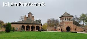 [P39] Cuhnia și Turnul de Poartă. » foto by tata123 🔱
 - 
<span class="allrVoted glyphicon glyphicon-heart hidden" id="av1507041"></span>
<a class="m-l-10 hidden" id="sv1507041" onclick="voting_Foto_DelVot(,1507041,18120)" role="button">șterge vot <span class="glyphicon glyphicon-remove"></span></a>
<a id="v91507041" class=" c-red"  onclick="voting_Foto_SetVot(1507041)" role="button"><span class="glyphicon glyphicon-heart-empty"></span> <b>LIKE</b> = Votează poza</a> <img class="hidden"  id="f1507041W9" src="/imagini/loader.gif" border="0" /><span class="AjErrMes hidden" id="e1507041ErM"></span>