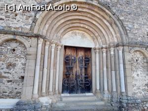 [P14] Frumosul portal romanic, Cetatea Cisnădioara. » foto by maryka
 - 
<span class="allrVoted glyphicon glyphicon-heart hidden" id="av1288998"></span>
<a class="m-l-10 hidden" id="sv1288998" onclick="voting_Foto_DelVot(,1288998,18124)" role="button">șterge vot <span class="glyphicon glyphicon-remove"></span></a>
<a id="v91288998" class=" c-red"  onclick="voting_Foto_SetVot(1288998)" role="button"><span class="glyphicon glyphicon-heart-empty"></span> <b>LIKE</b> = Votează poza</a> <img class="hidden"  id="f1288998W9" src="/imagini/loader.gif" border="0" /><span class="AjErrMes hidden" id="e1288998ErM"></span>