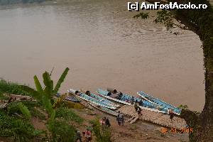 [P09] 'ferry boat-ul pe Mekong, cine doreste o traversare e invitat la bord » foto by andreea72
 - 
<span class="allrVoted glyphicon glyphicon-heart hidden" id="av671383"></span>
<a class="m-l-10 hidden" id="sv671383" onclick="voting_Foto_DelVot(,671383,18274)" role="button">șterge vot <span class="glyphicon glyphicon-remove"></span></a>
<a id="v9671383" class=" c-red"  onclick="voting_Foto_SetVot(671383)" role="button"><span class="glyphicon glyphicon-heart-empty"></span> <b>LIKE</b> = Votează poza</a> <img class="hidden"  id="f671383W9" src="/imagini/loader.gif" border="0" /><span class="AjErrMes hidden" id="e671383ErM"></span>