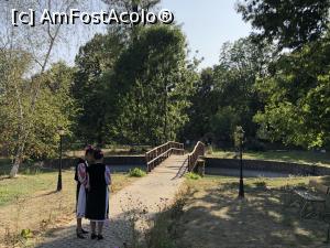 [P30] podul peste iazul din parcul in aer liber » foto by Dan&Ema
 - 
<span class="allrVoted glyphicon glyphicon-heart hidden" id="av1192331"></span>
<a class="m-l-10 hidden" id="sv1192331" onclick="voting_Foto_DelVot(,1192331,18373)" role="button">șterge vot <span class="glyphicon glyphicon-remove"></span></a>
<a id="v91192331" class=" c-red"  onclick="voting_Foto_SetVot(1192331)" role="button"><span class="glyphicon glyphicon-heart-empty"></span> <b>LIKE</b> = Votează poza</a> <img class="hidden"  id="f1192331W9" src="/imagini/loader.gif" border="0" /><span class="AjErrMes hidden" id="e1192331ErM"></span>