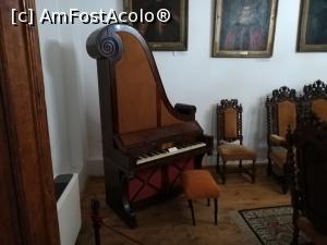 [P05] Muzeul Golesti » foto by ⭐ValentinB_88⭐
 - 
<span class="allrVoted glyphicon glyphicon-heart hidden" id="av1211148"></span>
<a class="m-l-10 hidden" id="sv1211148" onclick="voting_Foto_DelVot(,1211148,18373)" role="button">șterge vot <span class="glyphicon glyphicon-remove"></span></a>
<a id="v91211148" class=" c-red"  onclick="voting_Foto_SetVot(1211148)" role="button"><span class="glyphicon glyphicon-heart-empty"></span> <b>LIKE</b> = Votează poza</a> <img class="hidden"  id="f1211148W9" src="/imagini/loader.gif" border="0" /><span class="AjErrMes hidden" id="e1211148ErM"></span>