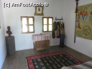 [P03] Interior foișorul de pază - Golești.  » foto by tata123 🔱
 - 
<span class="allrVoted glyphicon glyphicon-heart hidden" id="av922132"></span>
<a class="m-l-10 hidden" id="sv922132" onclick="voting_Foto_DelVot(,922132,18373)" role="button">șterge vot <span class="glyphicon glyphicon-remove"></span></a>
<a id="v9922132" class=" c-red"  onclick="voting_Foto_SetVot(922132)" role="button"><span class="glyphicon glyphicon-heart-empty"></span> <b>LIKE</b> = Votează poza</a> <img class="hidden"  id="f922132W9" src="/imagini/loader.gif" border="0" /><span class="AjErrMes hidden" id="e922132ErM"></span>