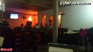 [P19] O imagine (din păcate neclară) din restaurantul de la Villa Konzuli, în timpul meciului de liga Campionilor » foto by Costi
 - 
<span class="allrVoted glyphicon glyphicon-heart hidden" id="av615988"></span>
<a class="m-l-10 hidden" id="sv615988" onclick="voting_Foto_DelVot(,615988,18382)" role="button">șterge vot <span class="glyphicon glyphicon-remove"></span></a>
<a id="v9615988" class=" c-red"  onclick="voting_Foto_SetVot(615988)" role="button"><span class="glyphicon glyphicon-heart-empty"></span> <b>LIKE</b> = Votează poza</a> <img class="hidden"  id="f615988W9" src="/imagini/loader.gif" border="0" /><span class="AjErrMes hidden" id="e615988ErM"></span>