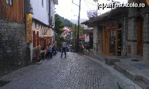 [P07] Stradă comercială din Metsovo, regiunea Epir, Grecia.  » foto by traian.leuca †
 - 
<span class="allrVoted glyphicon glyphicon-heart hidden" id="av568810"></span>
<a class="m-l-10 hidden" id="sv568810" onclick="voting_Foto_DelVot(,568810,18401)" role="button">șterge vot <span class="glyphicon glyphicon-remove"></span></a>
<a id="v9568810" class=" c-red"  onclick="voting_Foto_SetVot(568810)" role="button"><span class="glyphicon glyphicon-heart-empty"></span> <b>LIKE</b> = Votează poza</a> <img class="hidden"  id="f568810W9" src="/imagini/loader.gif" border="0" /><span class="AjErrMes hidden" id="e568810ErM"></span>