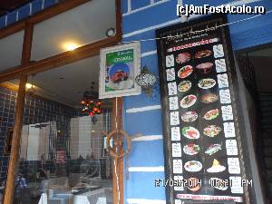 [P11] pe panoul restaurantului se afla expus meniul cu preturile si gramajul aferent » foto by amero
 - 
<span class="allrVoted glyphicon glyphicon-heart hidden" id="av509430"></span>
<a class="m-l-10 hidden" id="sv509430" onclick="voting_Foto_DelVot(,509430,18417)" role="button">șterge vot <span class="glyphicon glyphicon-remove"></span></a>
<a id="v9509430" class=" c-red"  onclick="voting_Foto_SetVot(509430)" role="button"><span class="glyphicon glyphicon-heart-empty"></span> <b>LIKE</b> = Votează poza</a> <img class="hidden"  id="f509430W9" src="/imagini/loader.gif" border="0" /><span class="AjErrMes hidden" id="e509430ErM"></span>