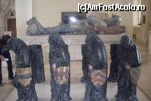 [P58] Monument funerar medieval » foto by Ovidiu istorie
 - 
<span class="allrVoted glyphicon glyphicon-heart hidden" id="av319955"></span>
<a class="m-l-10 hidden" id="sv319955" onclick="voting_Foto_DelVot(,319955,18451)" role="button">șterge vot <span class="glyphicon glyphicon-remove"></span></a>
<a id="v9319955" class=" c-red"  onclick="voting_Foto_SetVot(319955)" role="button"><span class="glyphicon glyphicon-heart-empty"></span> <b>LIKE</b> = Votează poza</a> <img class="hidden"  id="f319955W9" src="/imagini/loader.gif" border="0" /><span class="AjErrMes hidden" id="e319955ErM"></span>