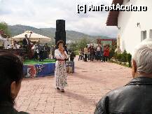 [P20] Festivalul carnatilor de Plescoi - participantii sunt invitati la dans » foto by ascent
 - 
<span class="allrVoted glyphicon glyphicon-heart hidden" id="av143864"></span>
<a class="m-l-10 hidden" id="sv143864" onclick="voting_Foto_DelVot(,143864,18497)" role="button">șterge vot <span class="glyphicon glyphicon-remove"></span></a>
<a id="v9143864" class=" c-red"  onclick="voting_Foto_SetVot(143864)" role="button"><span class="glyphicon glyphicon-heart-empty"></span> <b>LIKE</b> = Votează poza</a> <img class="hidden"  id="f143864W9" src="/imagini/loader.gif" border="0" /><span class="AjErrMes hidden" id="e143864ErM"></span>