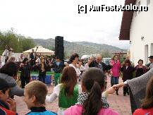 [P23] Festivalul carnatilor de Plescoi - distractie si voie buna » foto by ascent
 - 
<span class="allrVoted glyphicon glyphicon-heart hidden" id="av143868"></span>
<a class="m-l-10 hidden" id="sv143868" onclick="voting_Foto_DelVot(,143868,18497)" role="button">șterge vot <span class="glyphicon glyphicon-remove"></span></a>
<a id="v9143868" class=" c-red"  onclick="voting_Foto_SetVot(143868)" role="button"><span class="glyphicon glyphicon-heart-empty"></span> <b>LIKE</b> = Votează poza</a> <img class="hidden"  id="f143868W9" src="/imagini/loader.gif" border="0" /><span class="AjErrMes hidden" id="e143868ErM"></span>