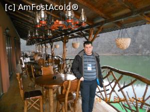 [P17] Eu pe terasa restaurantului » foto by zlatna
 - 
<span class="allrVoted glyphicon glyphicon-heart hidden" id="av726346"></span>
<a class="m-l-10 hidden" id="sv726346" onclick="voting_Foto_DelVot(,726346,18505)" role="button">șterge vot <span class="glyphicon glyphicon-remove"></span></a>
<a id="v9726346" class=" c-red"  onclick="voting_Foto_SetVot(726346)" role="button"><span class="glyphicon glyphicon-heart-empty"></span> <b>LIKE</b> = Votează poza</a> <img class="hidden"  id="f726346W9" src="/imagini/loader.gif" border="0" /><span class="AjErrMes hidden" id="e726346ErM"></span>