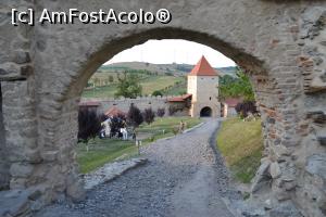 [P05] Poarta între cetatea de mijloc și cetatea de jos » foto by AZE
 - 
<span class="allrVoted glyphicon glyphicon-heart hidden" id="av1104692"></span>
<a class="m-l-10 hidden" id="sv1104692" onclick="voting_Foto_DelVot(,1104692,18593)" role="button">șterge vot <span class="glyphicon glyphicon-remove"></span></a>
<a id="v91104692" class=" c-red"  onclick="voting_Foto_SetVot(1104692)" role="button"><span class="glyphicon glyphicon-heart-empty"></span> <b>LIKE</b> = Votează poza</a> <img class="hidden"  id="f1104692W9" src="/imagini/loader.gif" border="0" /><span class="AjErrMes hidden" id="e1104692ErM"></span>