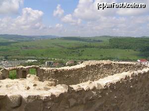 [P16] Cetatea Rupea - peste zidurile de aparare se vede departe, la foarte mare distanta » foto by RoF*
 - 
<span class="allrVoted glyphicon glyphicon-heart hidden" id="av520068"></span>
<a class="m-l-10 hidden" id="sv520068" onclick="voting_Foto_DelVot(,520068,18593)" role="button">șterge vot <span class="glyphicon glyphicon-remove"></span></a>
<a id="v9520068" class=" c-red"  onclick="voting_Foto_SetVot(520068)" role="button"><span class="glyphicon glyphicon-heart-empty"></span> <b>LIKE</b> = Votează poza</a> <img class="hidden"  id="f520068W9" src="/imagini/loader.gif" border="0" /><span class="AjErrMes hidden" id="e520068ErM"></span>