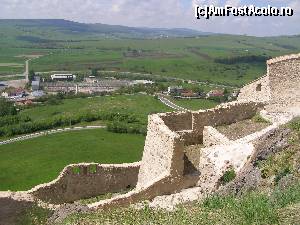 [P23] Cetatea Rupea - vedere din Cetatea de Sus » foto by RoF*
 - 
<span class="allrVoted glyphicon glyphicon-heart hidden" id="av520075"></span>
<a class="m-l-10 hidden" id="sv520075" onclick="voting_Foto_DelVot(,520075,18593)" role="button">șterge vot <span class="glyphicon glyphicon-remove"></span></a>
<a id="v9520075" class=" c-red"  onclick="voting_Foto_SetVot(520075)" role="button"><span class="glyphicon glyphicon-heart-empty"></span> <b>LIKE</b> = Votează poza</a> <img class="hidden"  id="f520075W9" src="/imagini/loader.gif" border="0" /><span class="AjErrMes hidden" id="e520075ErM"></span>