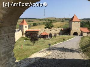 [P31] Cetatea Rupea - Revenim de unde am plecat » foto by mishu
 - 
<span class="allrVoted glyphicon glyphicon-heart hidden" id="av913214"></span>
<a class="m-l-10 hidden" id="sv913214" onclick="voting_Foto_DelVot(,913214,18593)" role="button">șterge vot <span class="glyphicon glyphicon-remove"></span></a>
<a id="v9913214" class=" c-red"  onclick="voting_Foto_SetVot(913214)" role="button"><span class="glyphicon glyphicon-heart-empty"></span> <b>LIKE</b> = Votează poza</a> <img class="hidden"  id="f913214W9" src="/imagini/loader.gif" border="0" /><span class="AjErrMes hidden" id="e913214ErM"></span>