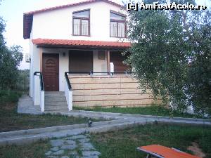 [P01] Casa cu cele 2 garsoniere. In livadă mai există o altă casă, tot duplex dar cu 2 apartamente. In total sunt 4 unități de cazare ceea ce e perfect atunci când călătorești cu prieteni.  » foto by Romanita
 - 
<span class="allrVoted glyphicon glyphicon-heart hidden" id="av630249"></span>
<a class="m-l-10 hidden" id="sv630249" onclick="voting_Foto_DelVot(,630249,18637)" role="button">șterge vot <span class="glyphicon glyphicon-remove"></span></a>
<a id="v9630249" class=" c-red"  onclick="voting_Foto_SetVot(630249)" role="button"><span class="glyphicon glyphicon-heart-empty"></span> <b>LIKE</b> = Votează poza</a> <img class="hidden"  id="f630249W9" src="/imagini/loader.gif" border="0" /><span class="AjErrMes hidden" id="e630249ErM"></span>