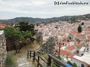 [P41] Skopelos, un oras la picioare si ruine ale vechii cetati.  » foto by maryka
 - 
<span class="allrVoted glyphicon glyphicon-heart hidden" id="av630561"></span>
<a class="m-l-10 hidden" id="sv630561" onclick="voting_Foto_DelVot(,630561,18640)" role="button">șterge vot <span class="glyphicon glyphicon-remove"></span></a>
<a id="v9630561" class=" c-red"  onclick="voting_Foto_SetVot(630561)" role="button"><span class="glyphicon glyphicon-heart-empty"></span> <b>LIKE</b> = Votează poza</a> <img class="hidden"  id="f630561W9" src="/imagini/loader.gif" border="0" /><span class="AjErrMes hidden" id="e630561ErM"></span>