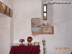 [P05] Râşnov - Biserica Ortodoxă veche Sf. Nicolae. Pictură sub stratul de tencuială din altar.  » foto by iulianic
 - 
<span class="allrVoted glyphicon glyphicon-heart hidden" id="av544018"></span>
<a class="m-l-10 hidden" id="sv544018" onclick="voting_Foto_DelVot(,544018,18661)" role="button">șterge vot <span class="glyphicon glyphicon-remove"></span></a>
<a id="v9544018" class=" c-red"  onclick="voting_Foto_SetVot(544018)" role="button"><span class="glyphicon glyphicon-heart-empty"></span> <b>LIKE</b> = Votează poza</a> <img class="hidden"  id="f544018W9" src="/imagini/loader.gif" border="0" /><span class="AjErrMes hidden" id="e544018ErM"></span>