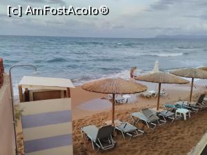 [P37] Plaja văzută de sus, de pe terasa de la Paralia Restaurant » foto by Carmen Ion
 - 
<span class="allrVoted glyphicon glyphicon-heart hidden" id="av1146387"></span>
<a class="m-l-10 hidden" id="sv1146387" onclick="voting_Foto_DelVot(,1146387,18732)" role="button">șterge vot <span class="glyphicon glyphicon-remove"></span></a>
<a id="v91146387" class=" c-red"  onclick="voting_Foto_SetVot(1146387)" role="button"><span class="glyphicon glyphicon-heart-empty"></span> <b>LIKE</b> = Votează poza</a> <img class="hidden"  id="f1146387W9" src="/imagini/loader.gif" border="0" /><span class="AjErrMes hidden" id="e1146387ErM"></span>