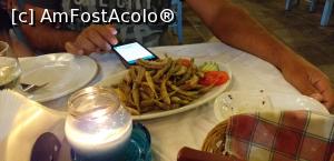 [P25] Gavroşi la restaurant Amphora » foto by irinad
 - 
<span class="allrVoted glyphicon glyphicon-heart hidden" id="av1097270"></span>
<a class="m-l-10 hidden" id="sv1097270" onclick="voting_Foto_DelVot(,1097270,18732)" role="button">șterge vot <span class="glyphicon glyphicon-remove"></span></a>
<a id="v91097270" class=" c-red"  onclick="voting_Foto_SetVot(1097270)" role="button"><span class="glyphicon glyphicon-heart-empty"></span> <b>LIKE</b> = Votează poza</a> <img class="hidden"  id="f1097270W9" src="/imagini/loader.gif" border="0" /><span class="AjErrMes hidden" id="e1097270ErM"></span>