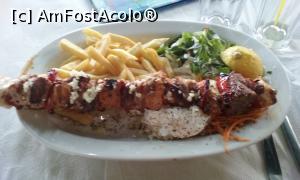 [P03] Souvlaki » foto by Cristofor
 - 
<span class="allrVoted glyphicon glyphicon-heart hidden" id="av884935"></span>
<a class="m-l-10 hidden" id="sv884935" onclick="voting_Foto_DelVot(,884935,18745)" role="button">șterge vot <span class="glyphicon glyphicon-remove"></span></a>
<a id="v9884935" class=" c-red"  onclick="voting_Foto_SetVot(884935)" role="button"><span class="glyphicon glyphicon-heart-empty"></span> <b>LIKE</b> = Votează poza</a> <img class="hidden"  id="f884935W9" src="/imagini/loader.gif" border="0" /><span class="AjErrMes hidden" id="e884935ErM"></span>