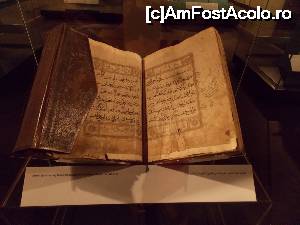 [P25] Sharjah, Muzeului Civilizatiei Islamice, manuscris al Coranului, Iran, sec 12 » foto by mprofeanu
 - 
<span class="allrVoted glyphicon glyphicon-heart hidden" id="av640206"></span>
<a class="m-l-10 hidden" id="sv640206" onclick="voting_Foto_DelVot(,640206,18827)" role="button">șterge vot <span class="glyphicon glyphicon-remove"></span></a>
<a id="v9640206" class=" c-red"  onclick="voting_Foto_SetVot(640206)" role="button"><span class="glyphicon glyphicon-heart-empty"></span> <b>LIKE</b> = Votează poza</a> <img class="hidden"  id="f640206W9" src="/imagini/loader.gif" border="0" /><span class="AjErrMes hidden" id="e640206ErM"></span>