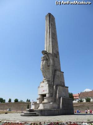 [P11] Obeliscul dedicat Răscoalei lui Horea, Cloșca și Crișan din 1784 (monument ridicat în 1937).  » foto by tata123 🔱
 - 
<span class="allrVoted glyphicon glyphicon-heart hidden" id="av632631"></span>
<a class="m-l-10 hidden" id="sv632631" onclick="voting_Foto_DelVot(,632631,18888)" role="button">șterge vot <span class="glyphicon glyphicon-remove"></span></a>
<a id="v9632631" class=" c-red"  onclick="voting_Foto_SetVot(632631)" role="button"><span class="glyphicon glyphicon-heart-empty"></span> <b>LIKE</b> = Votează poza</a> <img class="hidden"  id="f632631W9" src="/imagini/loader.gif" border="0" /><span class="AjErrMes hidden" id="e632631ErM"></span>