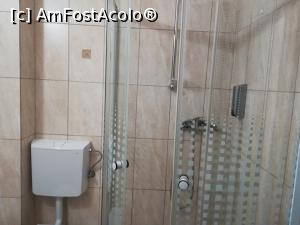 [P11] Baia  cu cabina de dus » foto by Mika
 - 
<span class="allrVoted glyphicon glyphicon-heart hidden" id="av1227007"></span>
<a class="m-l-10 hidden" id="sv1227007" onclick="voting_Foto_DelVot(,1227007,18901)" role="button">șterge vot <span class="glyphicon glyphicon-remove"></span></a>
<a id="v91227007" class=" c-red"  onclick="voting_Foto_SetVot(1227007)" role="button"><span class="glyphicon glyphicon-heart-empty"></span> <b>LIKE</b> = Votează poza</a> <img class="hidden"  id="f1227007W9" src="/imagini/loader.gif" border="0" /><span class="AjErrMes hidden" id="e1227007ErM"></span>