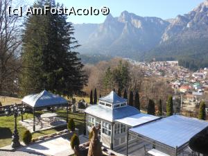 [P44] Bușteni - Castelul Cantacuzino. Vedere din balconul castelului.  » foto by iulianic
 - 
<span class="allrVoted glyphicon glyphicon-heart hidden" id="av1033724"></span>
<a class="m-l-10 hidden" id="sv1033724" onclick="voting_Foto_DelVot(,1033724,18916)" role="button">șterge vot <span class="glyphicon glyphicon-remove"></span></a>
<a id="v91033724" class=" c-red"  onclick="voting_Foto_SetVot(1033724)" role="button"><span class="glyphicon glyphicon-heart-empty"></span> <b>LIKE</b> = Votează poza</a> <img class="hidden"  id="f1033724W9" src="/imagini/loader.gif" border="0" /><span class="AjErrMes hidden" id="e1033724ErM"></span>