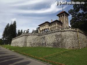[P14] Castelul Cantacuzino » foto by robert
 - 
<span class="allrVoted glyphicon glyphicon-heart hidden" id="av646765"></span>
<a class="m-l-10 hidden" id="sv646765" onclick="voting_Foto_DelVot(,646765,18916)" role="button">șterge vot <span class="glyphicon glyphicon-remove"></span></a>
<a id="v9646765" class=" c-red"  onclick="voting_Foto_SetVot(646765)" role="button"><span class="glyphicon glyphicon-heart-empty"></span> <b>LIKE</b> = Votează poza</a> <img class="hidden"  id="f646765W9" src="/imagini/loader.gif" border="0" /><span class="AjErrMes hidden" id="e646765ErM"></span>