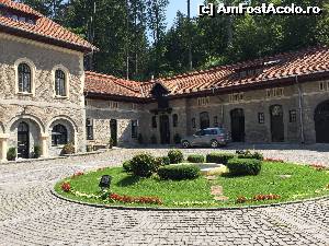 [P14] Curtea interioara » foto by Dan&Ema
 - 
<span class="allrVoted glyphicon glyphicon-heart hidden" id="av661995"></span>
<a class="m-l-10 hidden" id="sv661995" onclick="voting_Foto_DelVot(,661995,18916)" role="button">șterge vot <span class="glyphicon glyphicon-remove"></span></a>
<a id="v9661995" class=" c-red"  onclick="voting_Foto_SetVot(661995)" role="button"><span class="glyphicon glyphicon-heart-empty"></span> <b>LIKE</b> = Votează poza</a> <img class="hidden"  id="f661995W9" src="/imagini/loader.gif" border="0" /><span class="AjErrMes hidden" id="e661995ErM"></span>