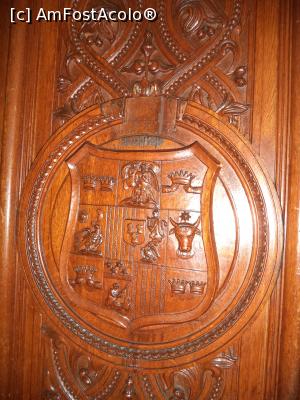 [P20] Castelul Cantacuzino-elemente decorative (blazon) pe usi » foto by mishu
 - 
<span class="allrVoted glyphicon glyphicon-heart hidden" id="av732816"></span>
<a class="m-l-10 hidden" id="sv732816" onclick="voting_Foto_DelVot(,732816,18916)" role="button">șterge vot <span class="glyphicon glyphicon-remove"></span></a>
<a id="v9732816" class=" c-red"  onclick="voting_Foto_SetVot(732816)" role="button"><span class="glyphicon glyphicon-heart-empty"></span> <b>LIKE</b> = Votează poza</a> <img class="hidden"  id="f732816W9" src="/imagini/loader.gif" border="0" /><span class="AjErrMes hidden" id="e732816ErM"></span>