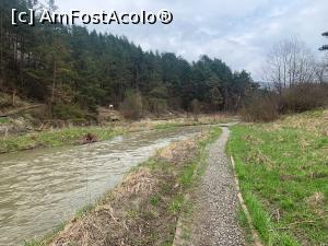 [P23] Unde solul permite cărările s&icirc;nt pavate cu pietriș » foto by AZE
 - 
<span class="allrVoted glyphicon glyphicon-heart hidden" id="av1360526"></span>
<a class="m-l-10 hidden" id="sv1360526" onclick="voting_Foto_DelVot(,1360526,19028)" role="button">șterge vot <span class="glyphicon glyphicon-remove"></span></a>
<a id="v91360526" class=" c-red"  onclick="voting_Foto_SetVot(1360526)" role="button"><span class="glyphicon glyphicon-heart-empty"></span> <b>LIKE</b> = Votează poza</a> <img class="hidden"  id="f1360526W9" src="/imagini/loader.gif" border="0" /><span class="AjErrMes hidden" id="e1360526ErM"></span>