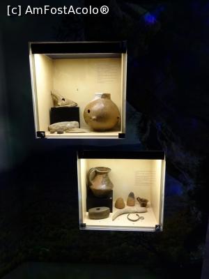 [P06] Vitrine cu exponate descoperite în timpul cercetărilor arheologice din zonă - Muzeul Orșova.  » foto by tata123 🔱
 - 
<span class="allrVoted glyphicon glyphicon-heart hidden" id="av1059956"></span>
<a class="m-l-10 hidden" id="sv1059956" onclick="voting_Foto_DelVot(,1059956,19048)" role="button">șterge vot <span class="glyphicon glyphicon-remove"></span></a>
<a id="v91059956" class=" c-red"  onclick="voting_Foto_SetVot(1059956)" role="button"><span class="glyphicon glyphicon-heart-empty"></span> <b>LIKE</b> = Votează poza</a> <img class="hidden"  id="f1059956W9" src="/imagini/loader.gif" border="0" /><span class="AjErrMes hidden" id="e1059956ErM"></span>