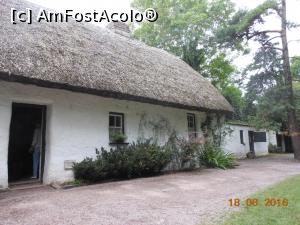 [P29] Bunratty - Folk Park » foto by iulianic
 - 
<span class="allrVoted glyphicon glyphicon-heart hidden" id="av802969"></span>
<a class="m-l-10 hidden" id="sv802969" onclick="voting_Foto_DelVot(,802969,19173)" role="button">șterge vot <span class="glyphicon glyphicon-remove"></span></a>
<a id="v9802969" class=" c-red"  onclick="voting_Foto_SetVot(802969)" role="button"><span class="glyphicon glyphicon-heart-empty"></span> <b>LIKE</b> = Votează poza</a> <img class="hidden"  id="f802969W9" src="/imagini/loader.gif" border="0" /><span class="AjErrMes hidden" id="e802969ErM"></span>