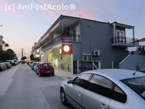 [P01] Mary Hotel se află la 10 metri de strada pietonală cu magazine și taverne. Pe lateral se vede scara de acces exterioară, foarte utilă » foto by nils1
 - 
<span class="allrVoted glyphicon glyphicon-heart hidden" id="av705576"></span>
<a class="m-l-10 hidden" id="sv705576" onclick="voting_Foto_DelVot(,705576,19190)" role="button">șterge vot <span class="glyphicon glyphicon-remove"></span></a>
<a id="v9705576" class=" c-red"  onclick="voting_Foto_SetVot(705576)" role="button"><span class="glyphicon glyphicon-heart-empty"></span> <b>LIKE</b> = Votează poza</a> <img class="hidden"  id="f705576W9" src="/imagini/loader.gif" border="0" /><span class="AjErrMes hidden" id="e705576ErM"></span>