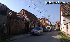 [P01] Casa de pe stanga este Pension Sighisoara. Una din camerele unde am stat da chiar spre strada.  » foto by alinaro
 - 
<span class="allrVoted glyphicon glyphicon-heart hidden" id="av669271"></span>
<a class="m-l-10 hidden" id="sv669271" onclick="voting_Foto_DelVot(,669271,19342)" role="button">șterge vot <span class="glyphicon glyphicon-remove"></span></a>
<a id="v9669271" class=" c-red"  onclick="voting_Foto_SetVot(669271)" role="button"><span class="glyphicon glyphicon-heart-empty"></span> <b>LIKE</b> = Votează poza</a> <img class="hidden"  id="f669271W9" src="/imagini/loader.gif" border="0" /><span class="AjErrMes hidden" id="e669271ErM"></span>