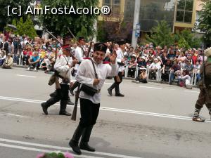 [P35] Parada de încheiere a Festivalului Trandafirilor, Kazanlâk » foto by crismis
 - 
<span class="allrVoted glyphicon glyphicon-heart hidden" id="av960295"></span>
<a class="m-l-10 hidden" id="sv960295" onclick="voting_Foto_DelVot(,960295,19408)" role="button">șterge vot <span class="glyphicon glyphicon-remove"></span></a>
<a id="v9960295" class=" c-red"  onclick="voting_Foto_SetVot(960295)" role="button"><span class="glyphicon glyphicon-heart-empty"></span> <b>LIKE</b> = Votează poza</a> <img class="hidden"  id="f960295W9" src="/imagini/loader.gif" border="0" /><span class="AjErrMes hidden" id="e960295ErM"></span>