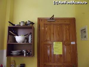 [P07] Locul de depozitat vesela, ustensilele de bucătărie iar pe uşă erau scrise regulile locaţiei » foto by irinad
 - 
<span class="allrVoted glyphicon glyphicon-heart hidden" id="av676521"></span>
<a class="m-l-10 hidden" id="sv676521" onclick="voting_Foto_DelVot(,676521,19436)" role="button">șterge vot <span class="glyphicon glyphicon-remove"></span></a>
<a id="v9676521" class=" c-red"  onclick="voting_Foto_SetVot(676521)" role="button"><span class="glyphicon glyphicon-heart-empty"></span> <b>LIKE</b> = Votează poza</a> <img class="hidden"  id="f676521W9" src="/imagini/loader.gif" border="0" /><span class="AjErrMes hidden" id="e676521ErM"></span>