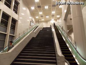 [P04] Stația Tokyo Teleport din Odaiba pentru trenul privat Rinkai, scări foarte mari duc la suprafață » foto by mprofeanu
 - 
<span class="allrVoted glyphicon glyphicon-heart hidden" id="av680418"></span>
<a class="m-l-10 hidden" id="sv680418" onclick="voting_Foto_DelVot(,680418,19481)" role="button">șterge vot <span class="glyphicon glyphicon-remove"></span></a>
<a id="v9680418" class=" c-red"  onclick="voting_Foto_SetVot(680418)" role="button"><span class="glyphicon glyphicon-heart-empty"></span> <b>LIKE</b> = Votează poza</a> <img class="hidden"  id="f680418W9" src="/imagini/loader.gif" border="0" /><span class="AjErrMes hidden" id="e680418ErM"></span>