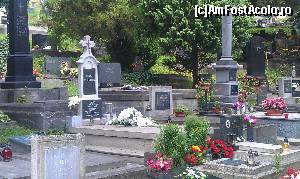 [P06] Cimitirul din spatele bisericii Fecioara Maria. Piața SNP, centrul vechi al orașului Banska Bystrica, Slovacia » foto by traian.leuca †
 - 
<span class="allrVoted glyphicon glyphicon-heart hidden" id="av680538"></span>
<a class="m-l-10 hidden" id="sv680538" onclick="voting_Foto_DelVot(,680538,19482)" role="button">șterge vot <span class="glyphicon glyphicon-remove"></span></a>
<a id="v9680538" class=" c-red"  onclick="voting_Foto_SetVot(680538)" role="button"><span class="glyphicon glyphicon-heart-empty"></span> <b>LIKE</b> = Votează poza</a> <img class="hidden"  id="f680538W9" src="/imagini/loader.gif" border="0" /><span class="AjErrMes hidden" id="e680538ErM"></span>