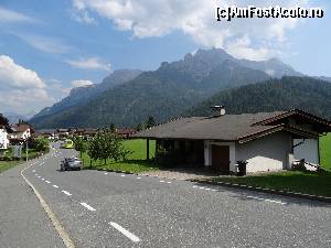 [P105] Austria, Waidring : din colecția de vile a localității » foto by mariana.olaru
 - 
<span class="allrVoted glyphicon glyphicon-heart hidden" id="av681005"></span>
<a class="m-l-10 hidden" id="sv681005" onclick="voting_Foto_DelVot(,681005,19484)" role="button">șterge vot <span class="glyphicon glyphicon-remove"></span></a>
<a id="v9681005" class=" c-red"  onclick="voting_Foto_SetVot(681005)" role="button"><span class="glyphicon glyphicon-heart-empty"></span> <b>LIKE</b> = Votează poza</a> <img class="hidden"  id="f681005W9" src="/imagini/loader.gif" border="0" /><span class="AjErrMes hidden" id="e681005ErM"></span>