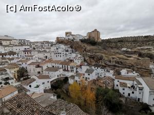 [P14] Privirea de deasupra satului Setenil de las bodegas » foto by Marius 72
 - 
<span class="allrVoted glyphicon glyphicon-heart hidden" id="av1288890"></span>
<a class="m-l-10 hidden" id="sv1288890" onclick="voting_Foto_DelVot(,1288890,19508)" role="button">șterge vot <span class="glyphicon glyphicon-remove"></span></a>
<a id="v91288890" class=" c-red"  onclick="voting_Foto_SetVot(1288890)" role="button"><span class="glyphicon glyphicon-heart-empty"></span> <b>LIKE</b> = Votează poza</a> <img class="hidden"  id="f1288890W9" src="/imagini/loader.gif" border="0" /><span class="AjErrMes hidden" id="e1288890ErM"></span>