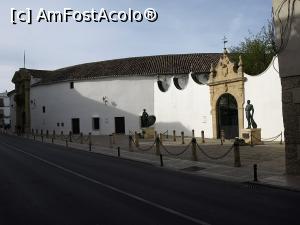 [P02] Real Meastranza de Caballería de Ronda_Antonio Ordóñez_Pedro Romero » foto by adso
 - 
<span class="allrVoted glyphicon glyphicon-heart hidden" id="av1230435"></span>
<a class="m-l-10 hidden" id="sv1230435" onclick="voting_Foto_DelVot(,1230435,19508)" role="button">șterge vot <span class="glyphicon glyphicon-remove"></span></a>
<a id="v91230435" class=" c-red"  onclick="voting_Foto_SetVot(1230435)" role="button"><span class="glyphicon glyphicon-heart-empty"></span> <b>LIKE</b> = Votează poza</a> <img class="hidden"  id="f1230435W9" src="/imagini/loader.gif" border="0" /><span class="AjErrMes hidden" id="e1230435ErM"></span>