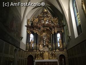 [P54] Gmunden - Si cam asa arata biserica in interior » foto by mishu
 - 
<span class="allrVoted glyphicon glyphicon-heart hidden" id="av1037206"></span>
<a class="m-l-10 hidden" id="sv1037206" onclick="voting_Foto_DelVot(,1037206,19609)" role="button">șterge vot <span class="glyphicon glyphicon-remove"></span></a>
<a id="v91037206" class=" c-red"  onclick="voting_Foto_SetVot(1037206)" role="button"><span class="glyphicon glyphicon-heart-empty"></span> <b>LIKE</b> = Votează poza</a> <img class="hidden"  id="f1037206W9" src="/imagini/loader.gif" border="0" /><span class="AjErrMes hidden" id="e1037206ErM"></span>