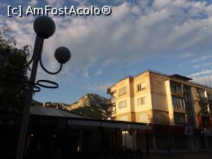 [P38] Blocurile jupuite, si muntii in spate.  » foto by vulpe mihaela
 - 
<span class="allrVoted glyphicon glyphicon-heart hidden" id="av1072854"></span>
<a class="m-l-10 hidden" id="sv1072854" onclick="voting_Foto_DelVot(,1072854,19642)" role="button">șterge vot <span class="glyphicon glyphicon-remove"></span></a>
<a id="v91072854" class=" c-red"  onclick="voting_Foto_SetVot(1072854)" role="button"><span class="glyphicon glyphicon-heart-empty"></span> <b>LIKE</b> = Votează poza</a> <img class="hidden"  id="f1072854W9" src="/imagini/loader.gif" border="0" /><span class="AjErrMes hidden" id="e1072854ErM"></span>
