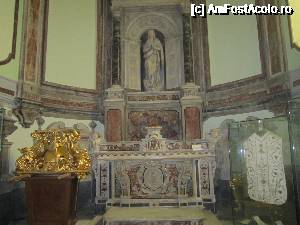 [P47] Altarul bazilicii San Genaro » foto by bica adriana
 - 
<span class="allrVoted glyphicon glyphicon-heart hidden" id="av691186"></span>
<a class="m-l-10 hidden" id="sv691186" onclick="voting_Foto_DelVot(,691186,19644)" role="button">șterge vot <span class="glyphicon glyphicon-remove"></span></a>
<a id="v9691186" class=" c-red"  onclick="voting_Foto_SetVot(691186)" role="button"><span class="glyphicon glyphicon-heart-empty"></span> <b>LIKE</b> = Votează poza</a> <img class="hidden"  id="f691186W9" src="/imagini/loader.gif" border="0" /><span class="AjErrMes hidden" id="e691186ErM"></span>