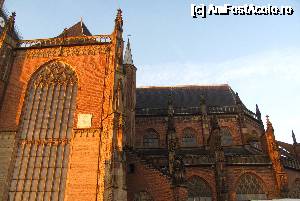 [P02] Biserica St. Eusebius, partea la care s-au terminat lucrarile. Daca mariti poza veti vedea si un cadran solar. Acesta arata ca erau avansati in stiinta, nu ca sunt multe zile cu soare in Arnhem » foto by Radu Tudoran
 - 
<span class="allrVoted glyphicon glyphicon-heart hidden" id="av693606"></span>
<a class="m-l-10 hidden" id="sv693606" onclick="voting_Foto_DelVot(,693606,19676)" role="button">șterge vot <span class="glyphicon glyphicon-remove"></span></a>
<a id="v9693606" class=" c-red"  onclick="voting_Foto_SetVot(693606)" role="button"><span class="glyphicon glyphicon-heart-empty"></span> <b>LIKE</b> = Votează poza</a> <img class="hidden"  id="f693606W9" src="/imagini/loader.gif" border="0" /><span class="AjErrMes hidden" id="e693606ErM"></span>